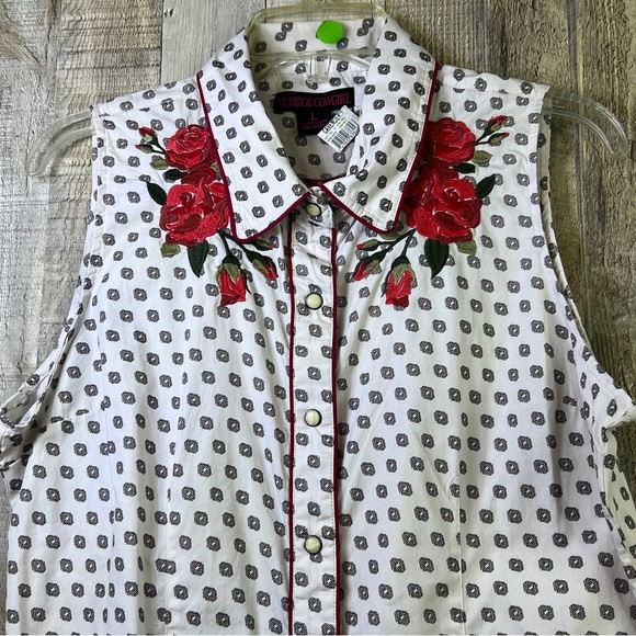 Rock & Roll Cowgirl size Large Collared Sleeveless Snap Front Embroidered Top - Picture 5 of 10